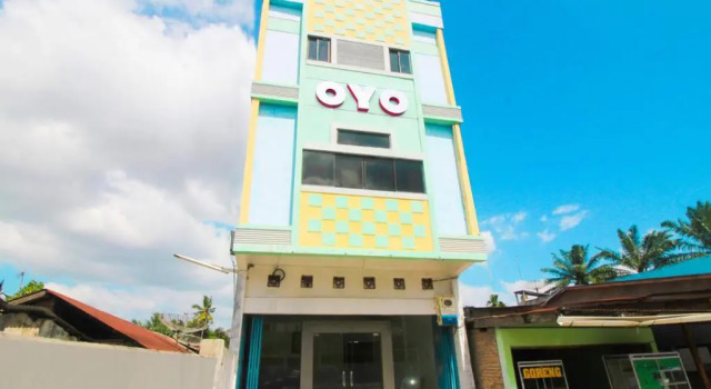 OYO 1969 Wisma Sari, Book Hotel Hoteller i Dumai med parkering, Parkering