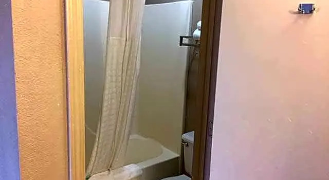 Четырёхместный номер Deluxe Studio 6 Claremore OK