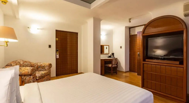 Номер Executive Hotel Beverly