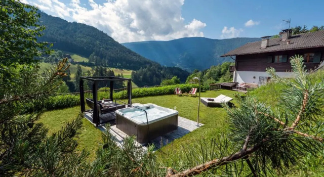 Villa Vintila with Whirlpool & Sauna, Забронировать Вилла Вандойес Valle Isarco