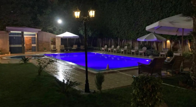 Вилла Al Fardous Luxury Vacation Home