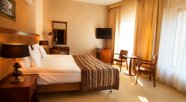 Hotel & Medi-Spa Biały Kamień, Prenota Hotel Hotel a Bassa Slesia con pasti, Mezza/completa pensione