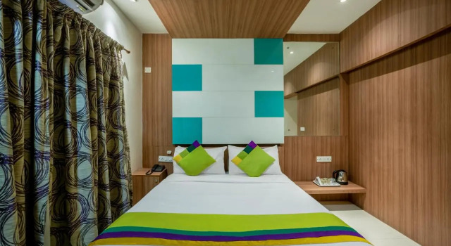 Smile Stay Hiland Suites, Забронировать Отель Отели штата Карнатаки 3 звезды, 3*
