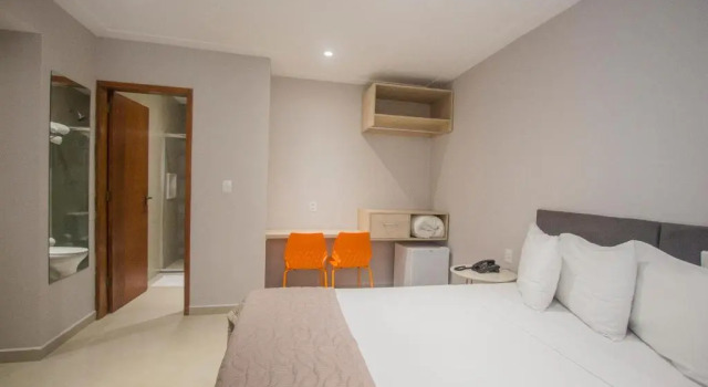 Полулюкс Ilha Porchat Hotel