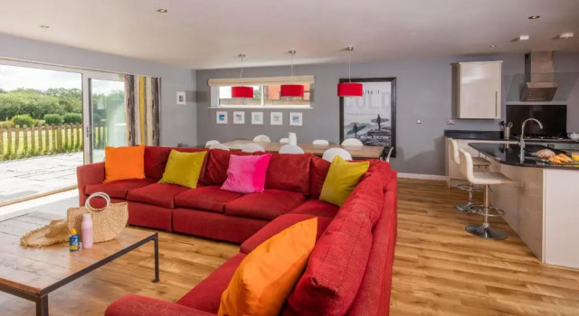 PointBreak Sleeps 12 with hot tub-Great celebration house-Dog friendly, Boek Hotel Hotels in Merseyside met zwembad, Zwembad
