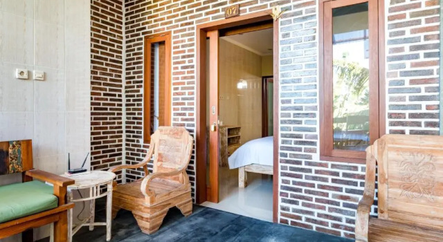 Dicky Guest House Batu Bolong, Varaa Matkakoti Edulliset hotellit kohteessa Badung