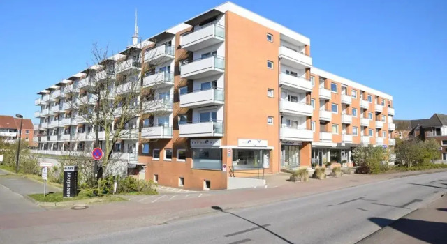 Einfaches 2-Zimmer-Appartement mit Balkon.