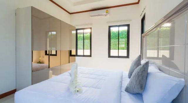 Private 4 Bedroom Pool Villa NG411, Забронировать Вилла Виллы Хуахин, рядом с Монастырь Ват Бо Фаи, Вилла