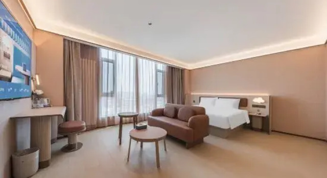 Люкс Deluxe Hanting Hotel Qingdao Dongjiakou Port