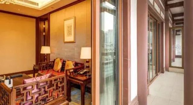Люкс с красивым видом из окна Tang Dynasty West Market Hotel