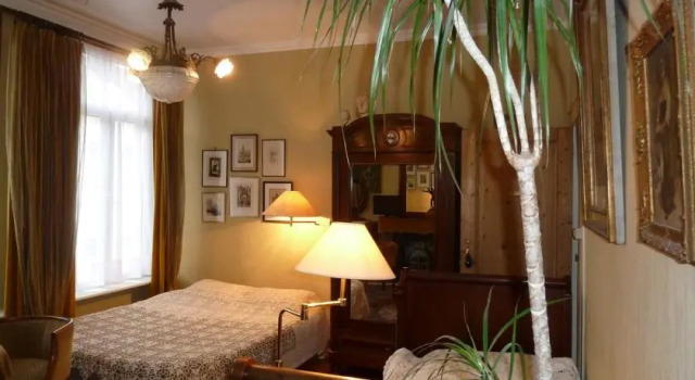 B&B Marnix, Забронировать Отель Антверпен провинция Антверпен, рядом с Железнодорожный вокзал Антверпен-Южный