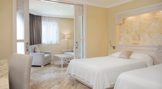VIK Hotel Cayena Beach All Inclusive, Buchen Sie Hotel Hotels in Punta Cana mit Parkplatz, Parkplätze