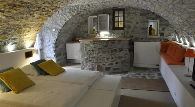 Un Je Ne Sais Quoi De Paradis, Rezerwuj Hotel Hotele w Cévennes z basenem, Basen
