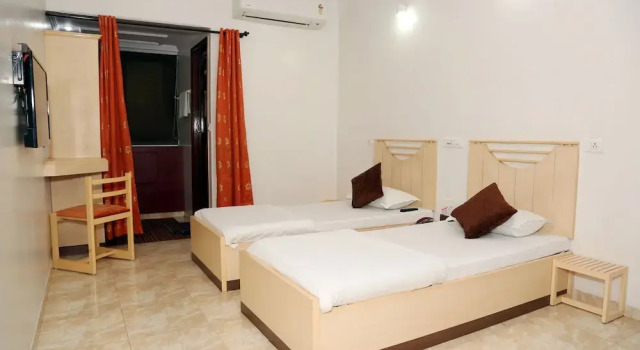 Hotel Jyoti, Забронировать Отель Отели штата Махараштры с завтраком, Завтраки