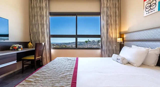 Suite junior Ramada Olivie Nazareth
