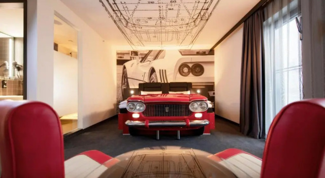 Номер Standard V8 Hotel Koln at MOTORWORLD