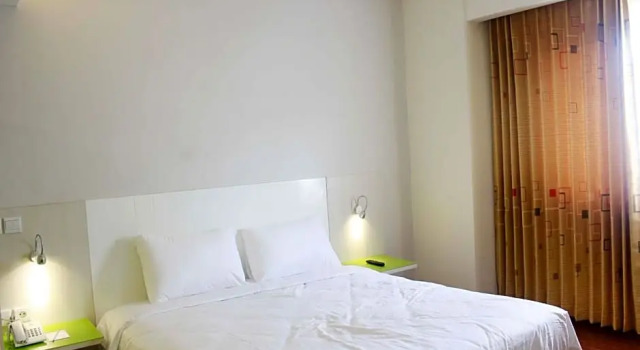 Двухместный номер Deluxe Everbright Ambon Hotel