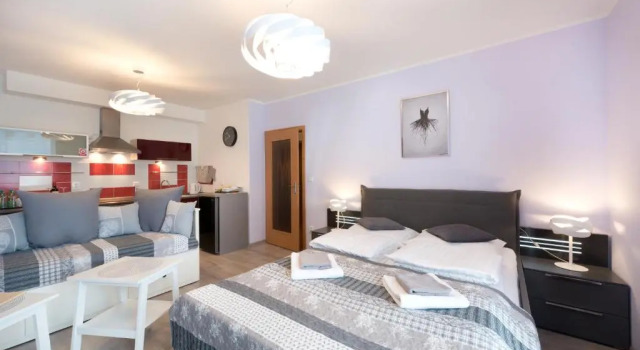 Апартаменты с балконом B2B Apartments