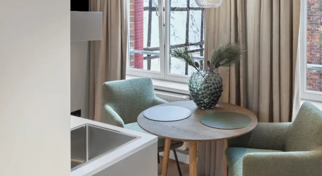 Студия Deluxe с видом на внутренний двор Distillery Apartments