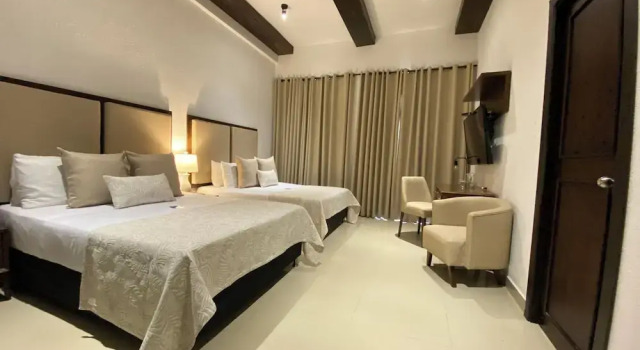 Номер Superior с балконом Hotel Dorado Plaza Centro Histórico