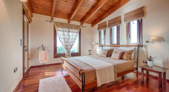 Villa Russelia, Prenota Villa Kalavarda Rodi