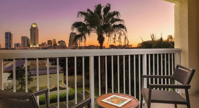 Двухместный номер Standard с балконом Courtyard by Marriott Orlando Downtown