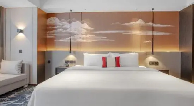 Люкс Deluxe Meihao Lizhi Hotel (Yili Xinyuan People's Square Branch