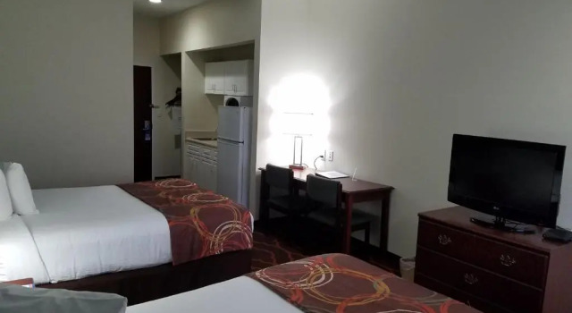 Четырёхместный номер Standard Baymont by Wyndham Grovetown Augusta