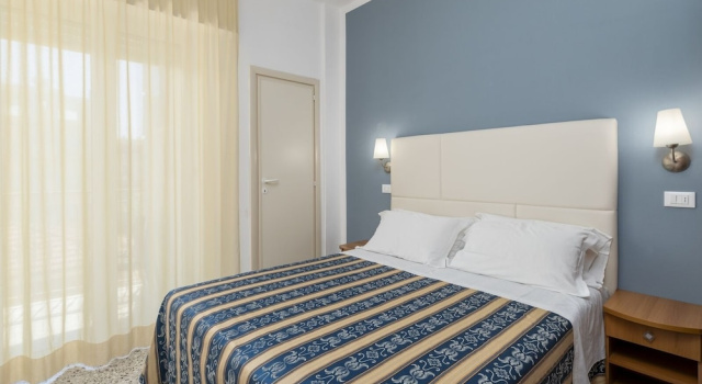 Номер Superior с балконом Hotel Bridge