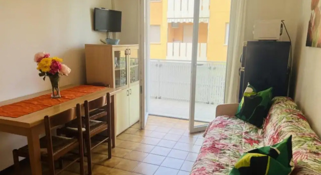 Cozy Apartment Near the sea With Balcony, Забронировать Апартаменты/квартира Отели Бибионе-Пинеда с парковкой, рядом с Долина Вальгранде, Парковка