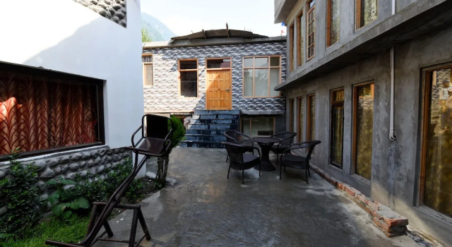OYO 15268 Villa Heritage Cottage, Забронировать Дом для отпуска Коттеджи Манали, Коттедж