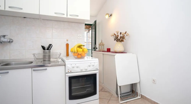 Студия с балконом Apartments Lotti