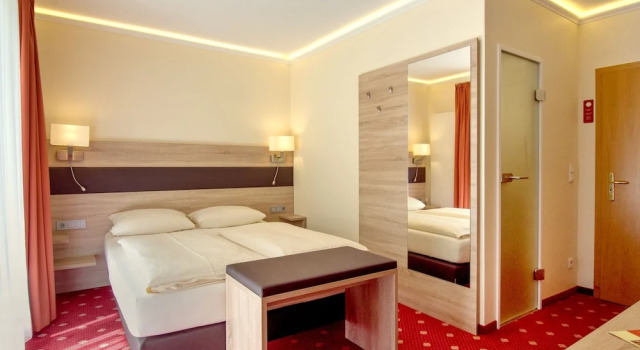 Двухместный номер Comfort Hotel Kriemhild am Hirschgarten