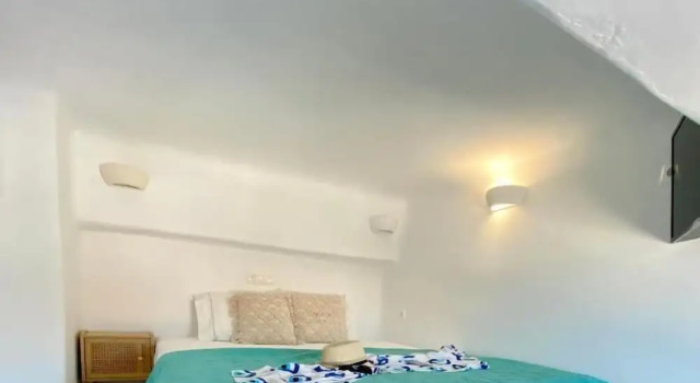 Gerani Deluxe Houses with Sea View