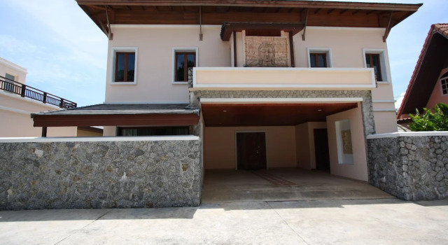 Surin Sabai Condominium 3 and Villas