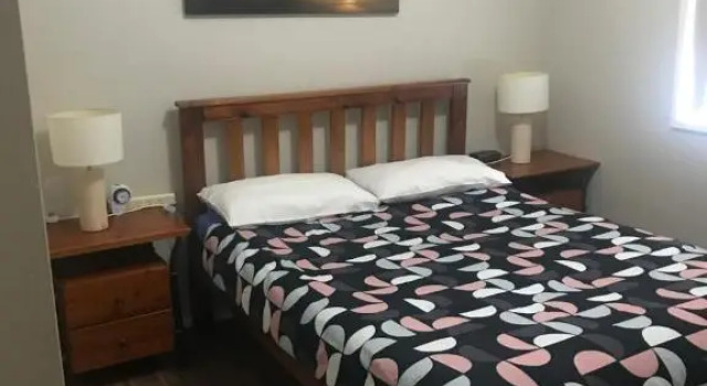 Grey Pebbles, Prenota Hotel Nowra Shoalhaven