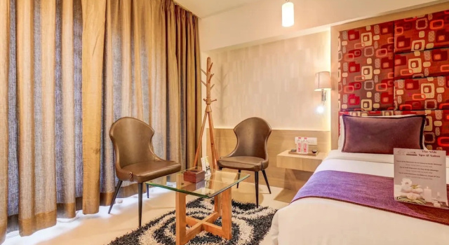 Люкс с видом на город The SSK Solitaire Hotel & Banquets