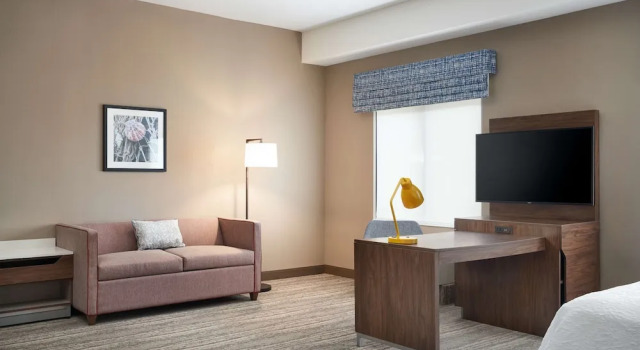 Четырёхместный люкс Hampton Inn Clewiston