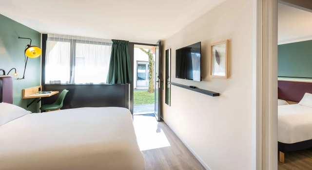 Четырёхместный номер Standard Campanile NATURE - La Rochelle Puilboreau