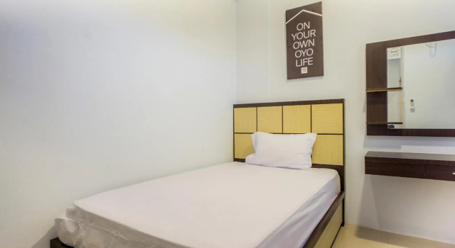 Rose House by OYO Rooms