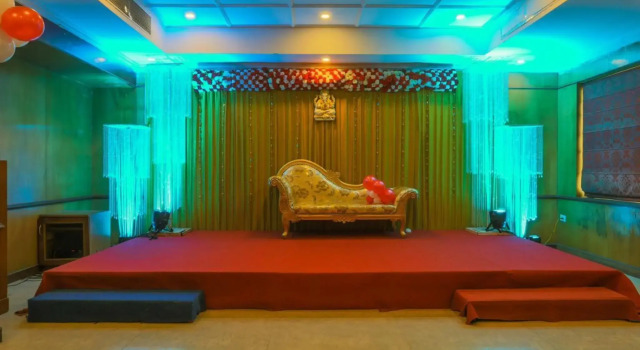Hotel Grand Palace Chennai, Забронировать Отель Отели штата Тамилнада с бассейном, Бассейн