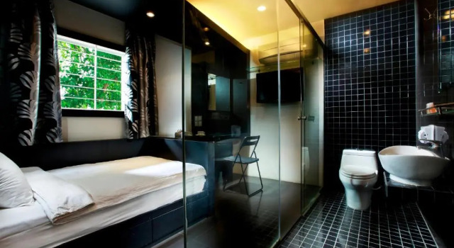 Номер Deluxe Dynasty Inn
