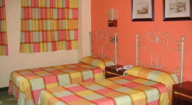 Picasso, Rezerwuj Hotel El Viso del Alcor Seville Province