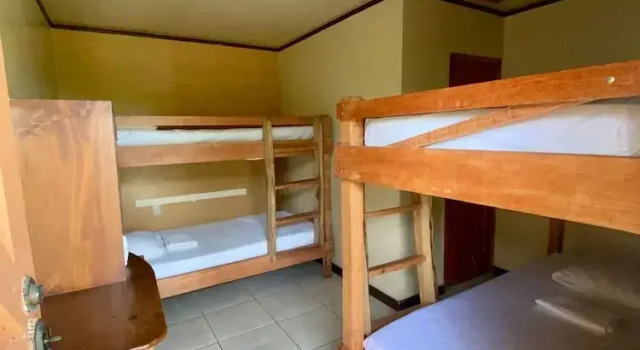 Четырёхместный семейный номер Standard Hotel del Bosque