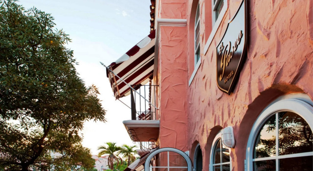 Kasa El Paseo Miami Beach