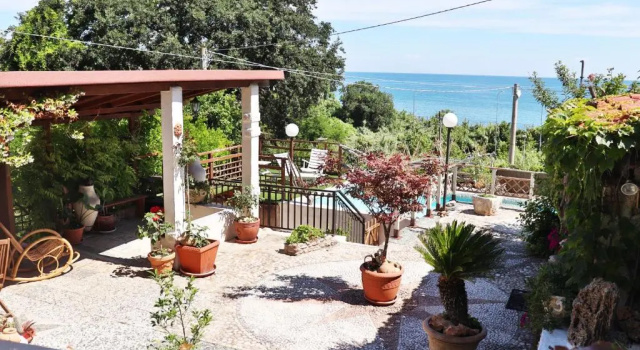La Taverna Del Gusto, Book Hotel Hoteller i Rocca San Giovanni med pool, Swimmingpool