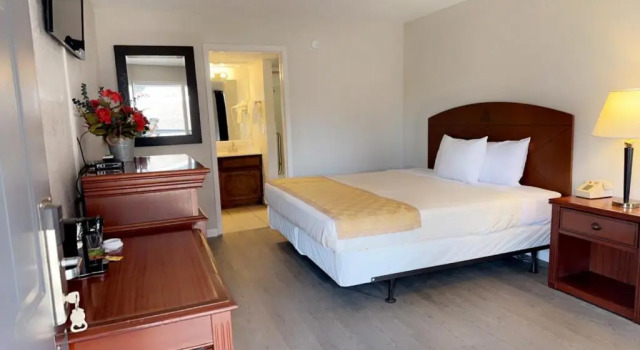 Номер Deluxe Branson Victorian Inn