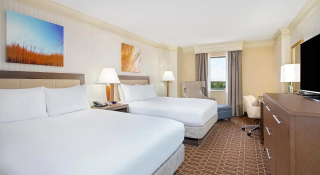 Четырёхместный номер Deluxe Hilton Jackson