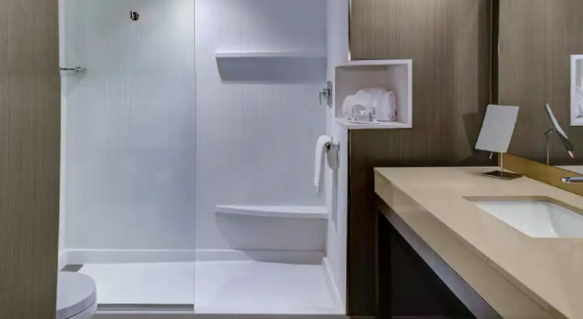 Люкс Courtyard by Marriott Carrollton