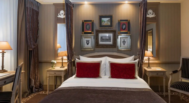 Номер Classic Royal Manotel